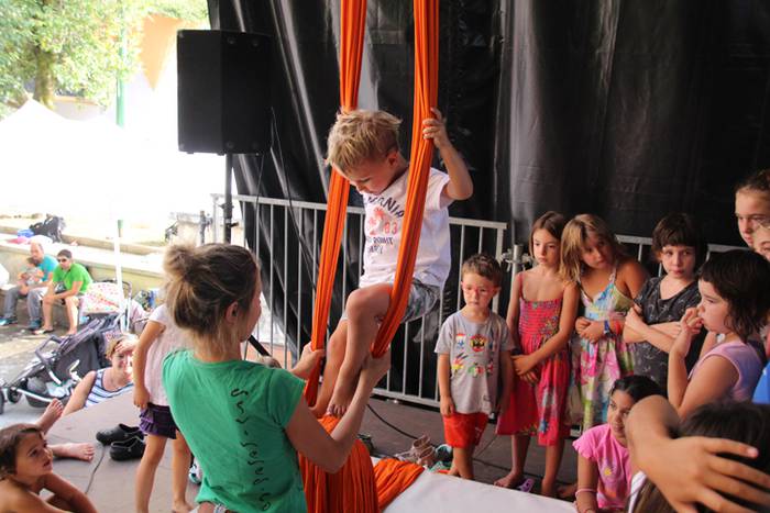 Zirkuaren aparretan murgilduta 49 1473012765524