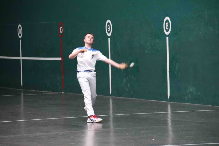 Gipuzkoa lau eta erdiko txap 20 1561377803081