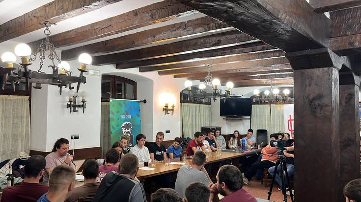 Pello Errota Sariketako Bidaniko bertsoaldiak