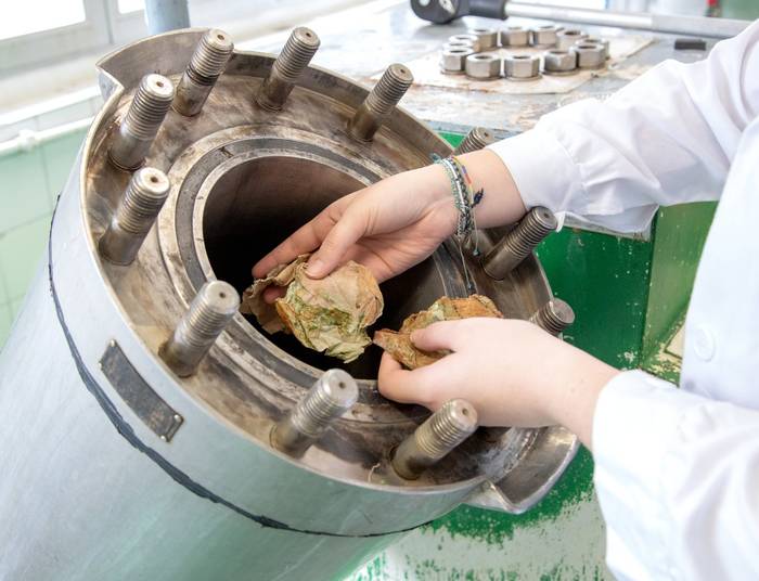 Pilotarien esparatrapuak birziklatzeko proiektua