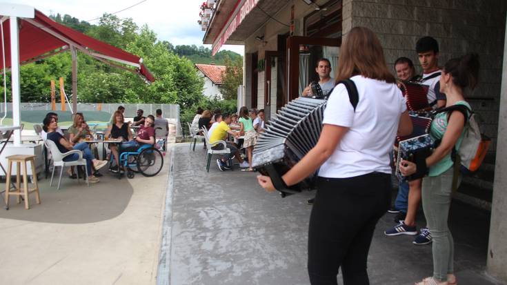 Festa propioa izango dute gazteek Amezketan