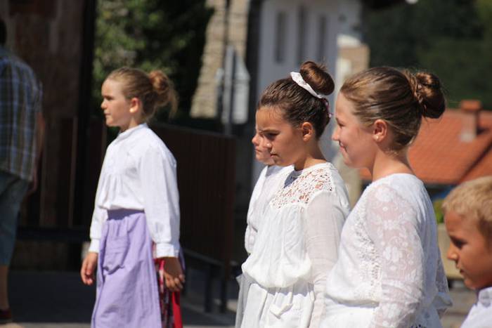 Axeriak dantzan Adunan 4 1471260665597