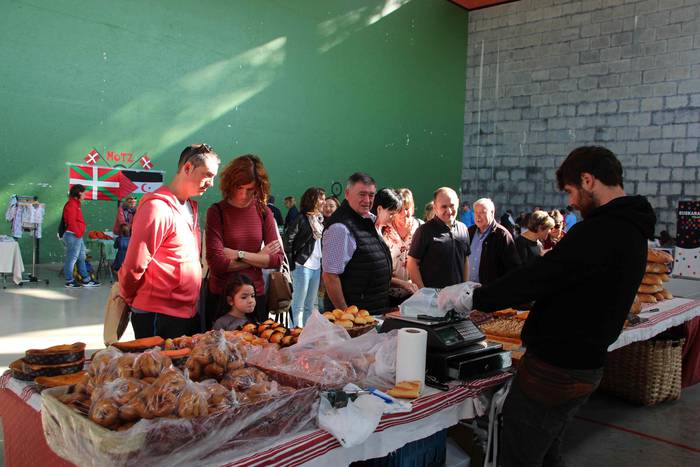 Azoka eguna ospatu dute Leab 8 1540127510248