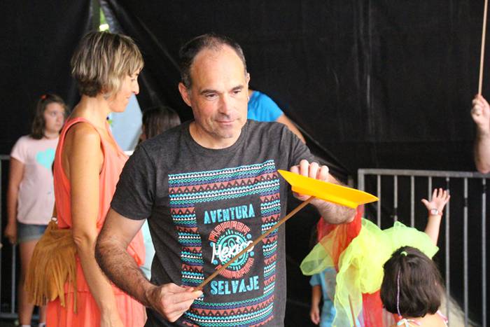 Zirkuaren aparretan murgilduta 41 1473012701076