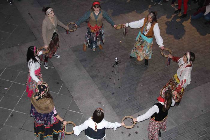 Hartzaren beldur, baina inau 5 1550950094061