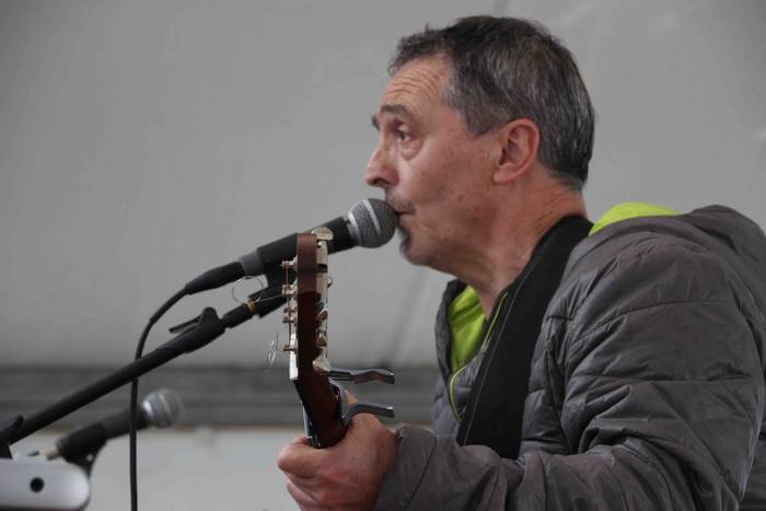 Pentsio duinak eskatuz eskua 43 1621879394097