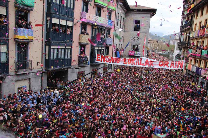 Ostegun Gizeneko txupinazoa  145 1551364409424