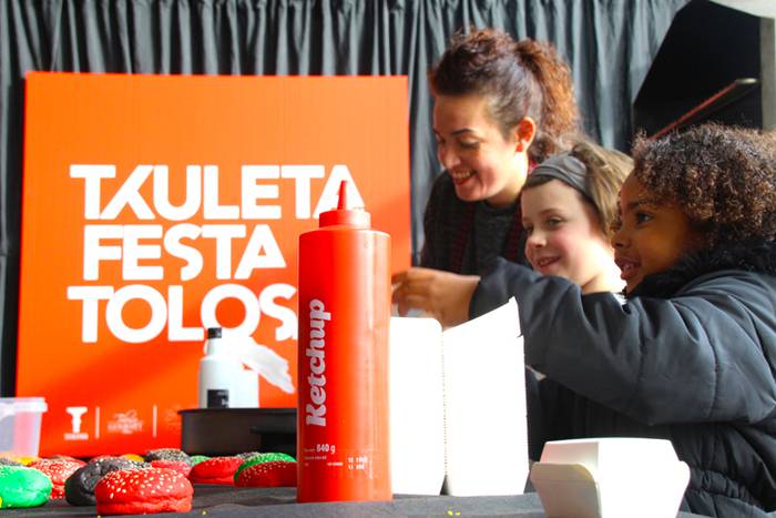 Sukaldari txikien eskola bilakatu da Zerkausia 10 1481124910386