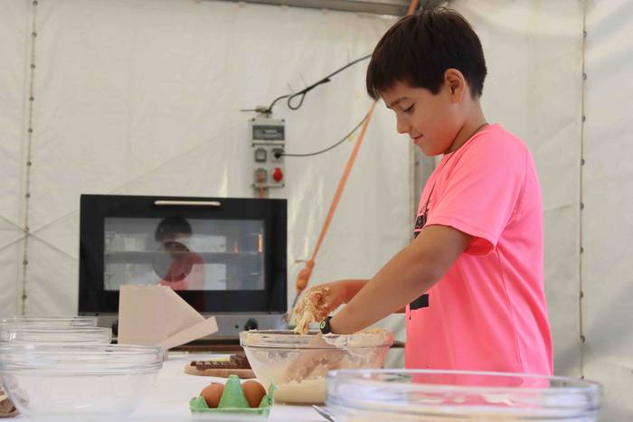 Eskuak zikinduz aritu dira s 1 1665306824131