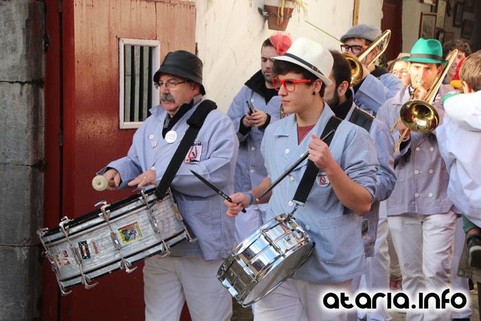 ostegun gizena 2016 zezen plaza 16 1454608262828