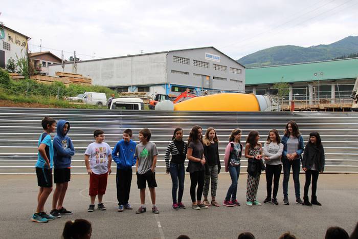 Irurako 6. mailako ikasleei omenaldia 11 1466159806498