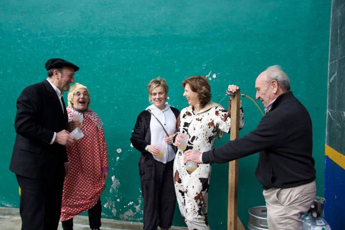 Txekor jatea lizartzan 17 1487518923537