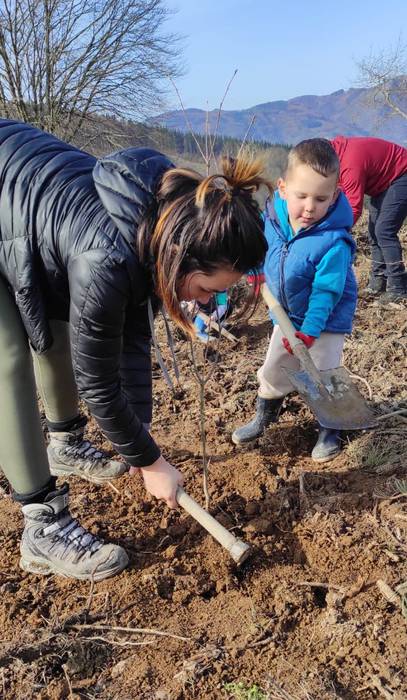 Zuhaitz Eguna ospatzen ari d 20 1644670099621