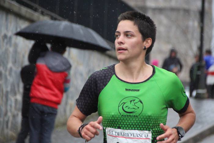 Aitziber Ibarbia eta Julen L 46 1493553983604