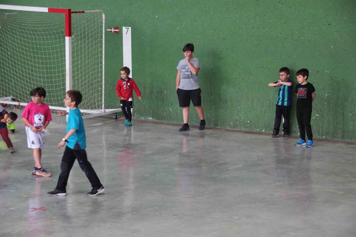 Txekor jateak 110 lagun elka 9 1556719672545