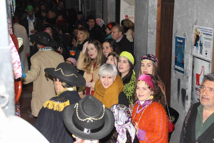 Hartzaren beldur, baina inau 38 1550950109083