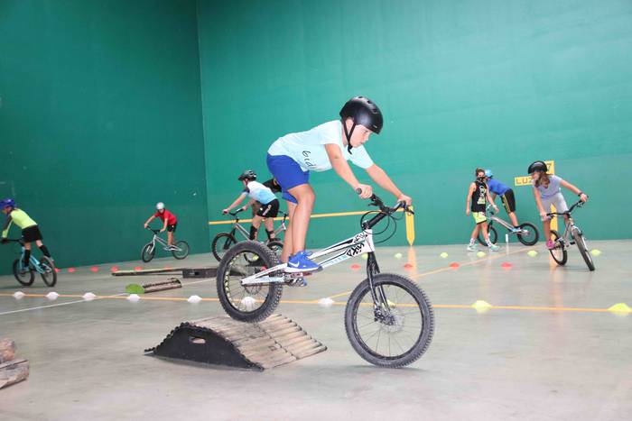 Gazteak ere saiatu dira 14 1600533845867