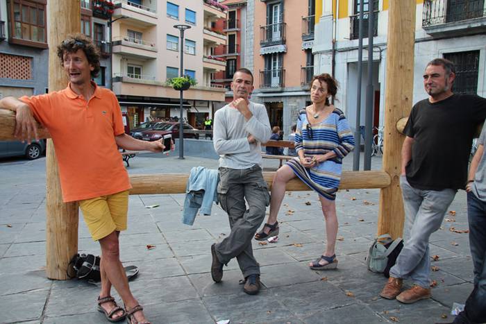 Azken Muga proiektua aurkeztu dute 12 1467891873141