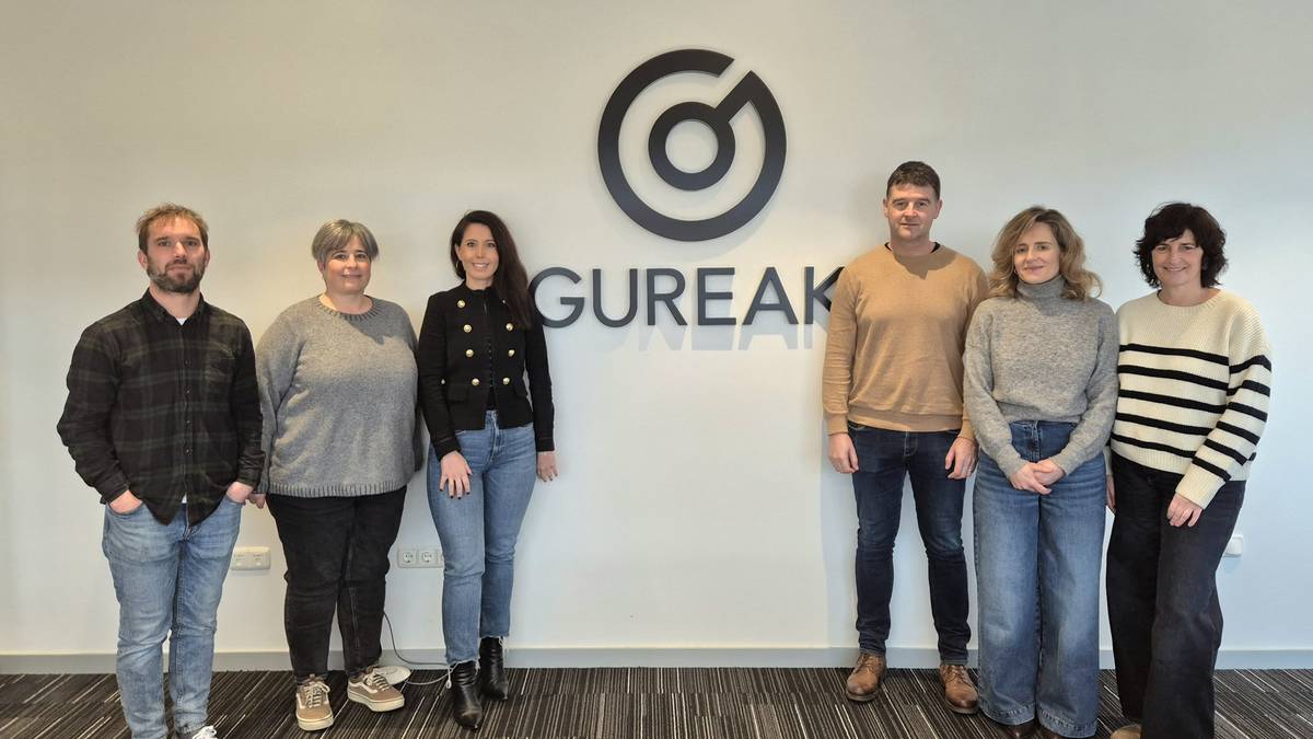 Lurraldebuseko TO06 linearen ordutegia aldatuko dute, Gureak enpresako langileen beharretara egokitzeko