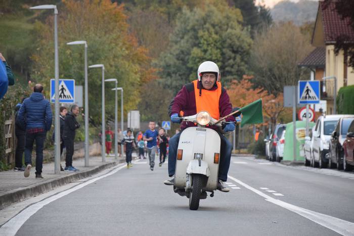 IKAZTEGIETAKO XVII. HERRI KR 8 1511032238037