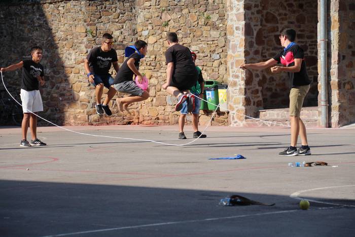 Lehiatik gutxi, festatik ask 13 1534073789334