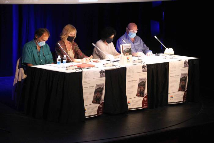 Antxon Elosegiren liburua au 4 1624267773456