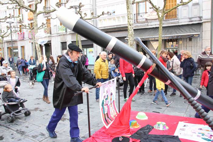 Ozen entzun dira txistularie 74 1551449140293