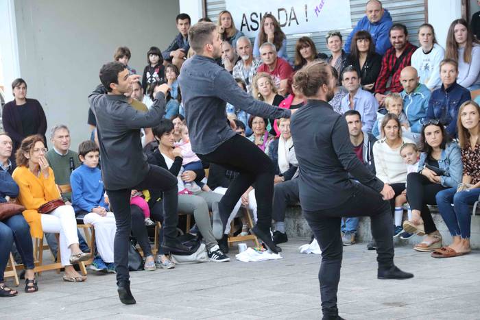 Esku zabalik hartu dituzte T 61 1569178314360