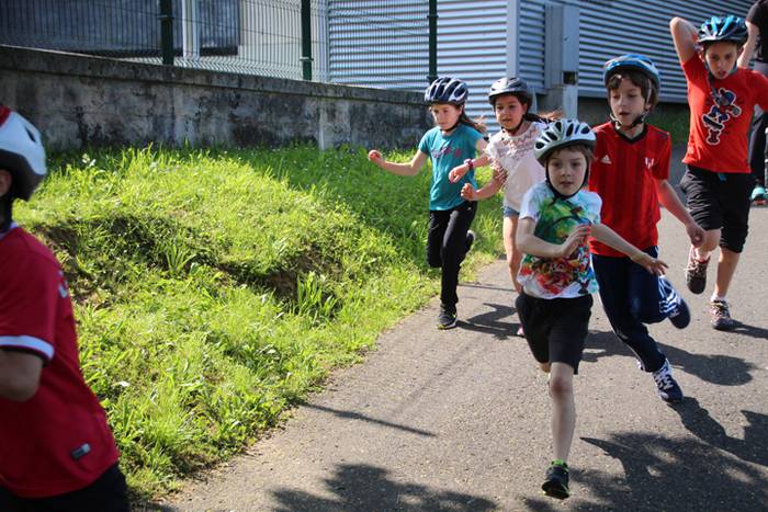 Bizikletan eta korrika ibili 15 1526819667602