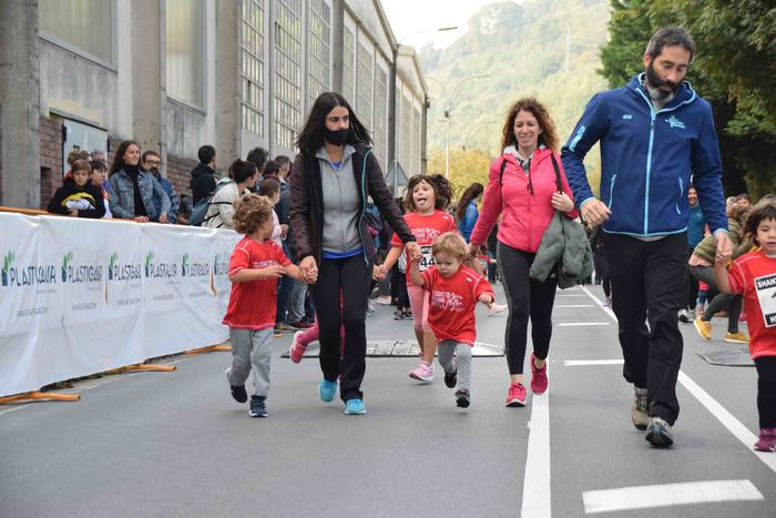 Gozatu egin dute txikienek S 33 1634039491367