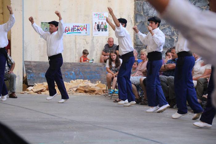 Bedaioko ingurutxoa ezin falta festetan 36 1473618907950