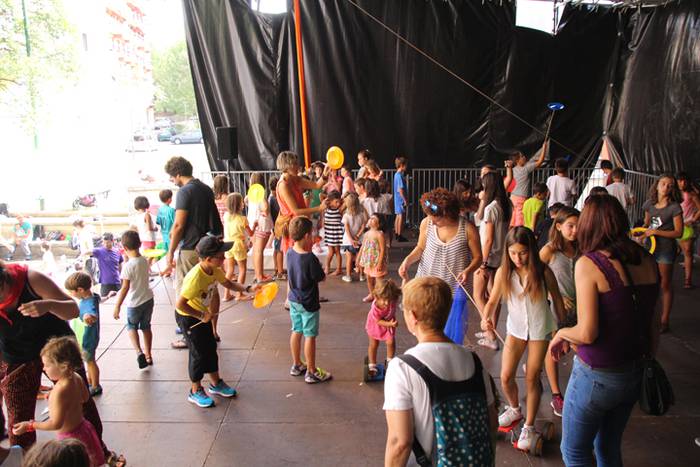 Zirkuaren aparretan murgilduta 57 1473012828636