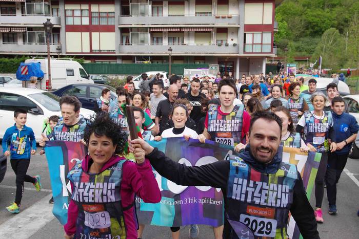 korrika, furgonetatik, Anoet 33 1649421139054