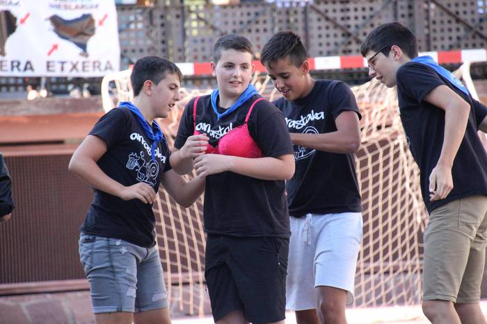 Lehiatik gutxi, festatik ask 6 1534073672008