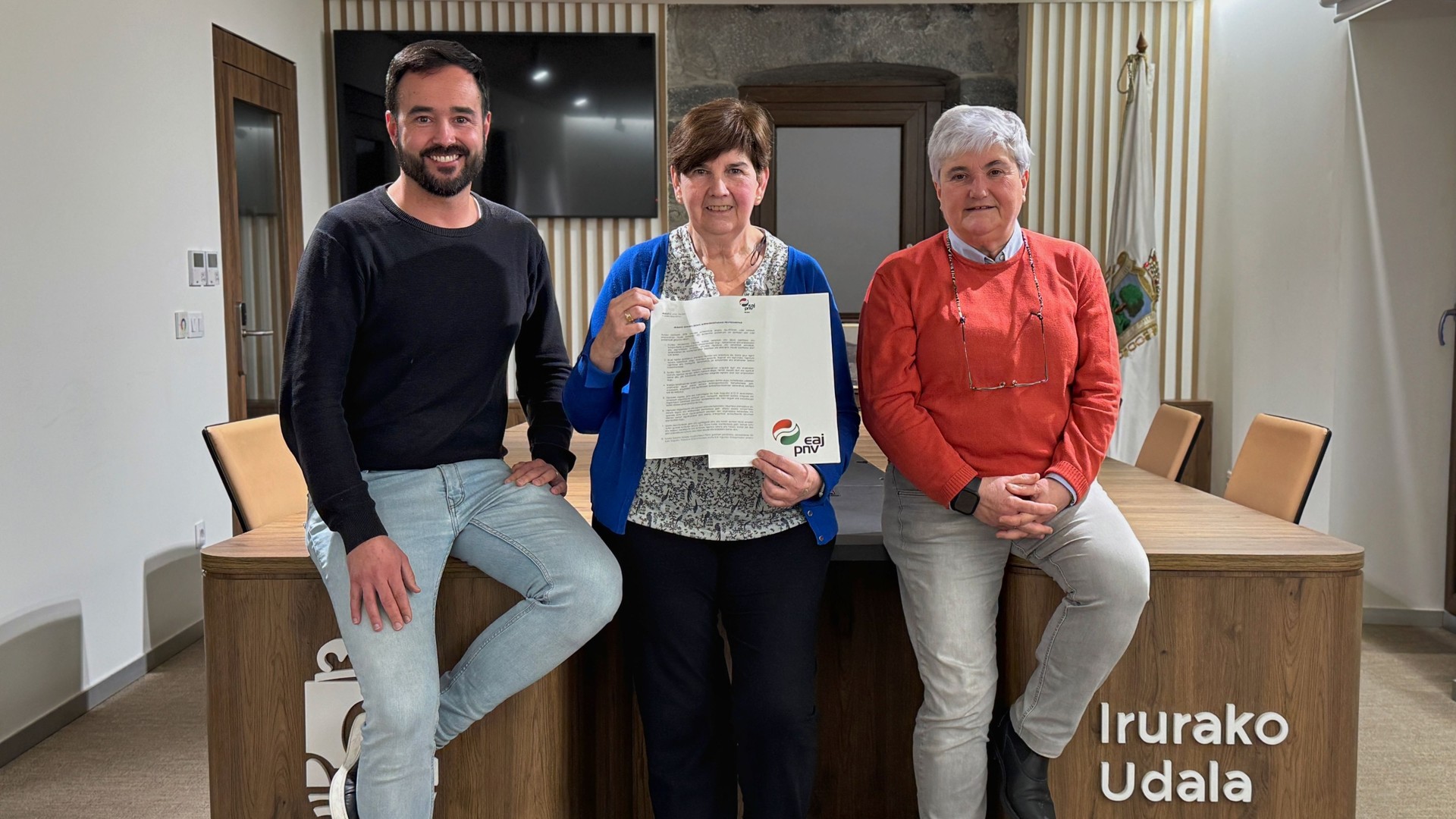 EAJk Irurako 2026ko aurrekontua hobetzea lortu du