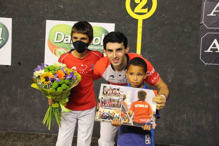 Opari politena, ikusleen itz 1 1624699744975