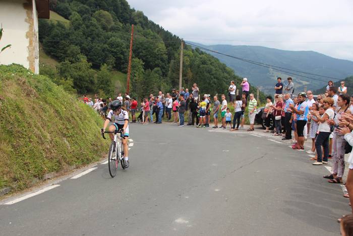 Maldan gora plazara heldu ar 36 1502801453272