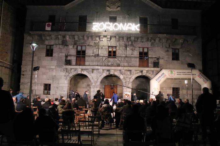 Jokin Eizmendik irabazi du E 9 1639855899079