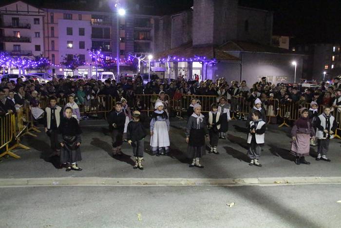 Olentzero eta Mari Domingi 2015 55 1450983311067