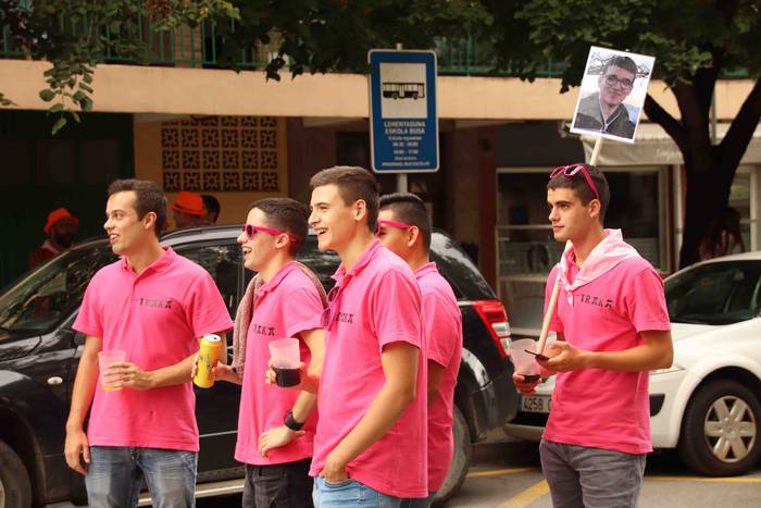 Kalean gora eta behera, kuad 4 1564506786410