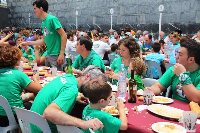 Lagunartean igarotzeko eguna 19 1534080670463