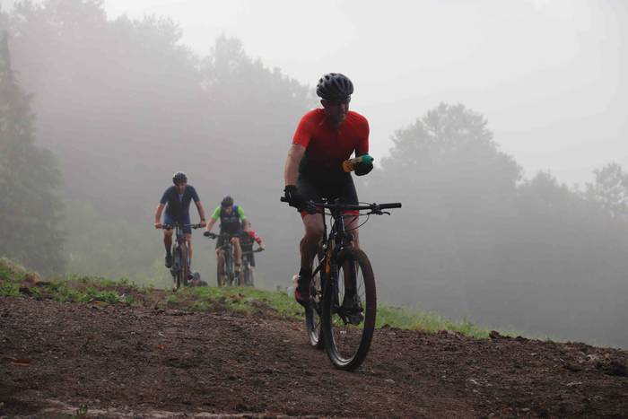 Mendi bizikleta lasterketare 43 1660377627432