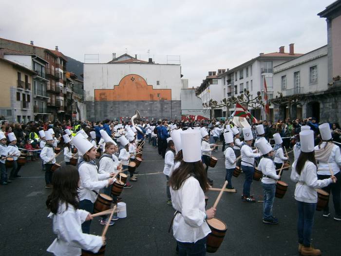 danborrada fleming bizirik 2016 8 1454428222964