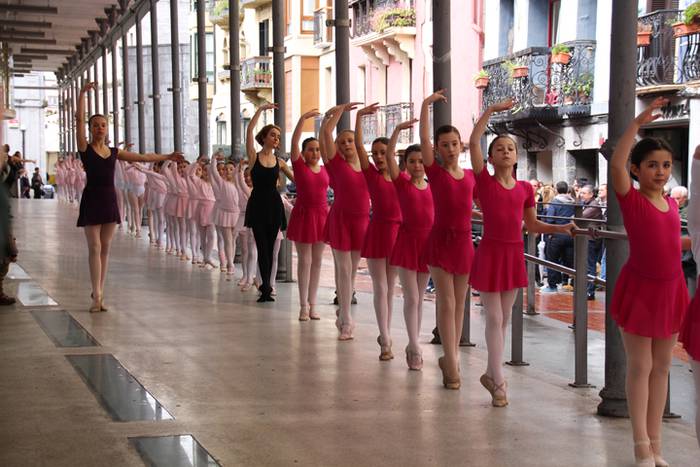 Zerkausiko barandan ballet i 2 1491139315654