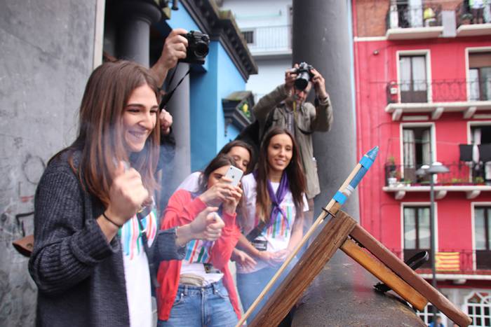 Egunari kolorea jarri diote  1 1529152366814