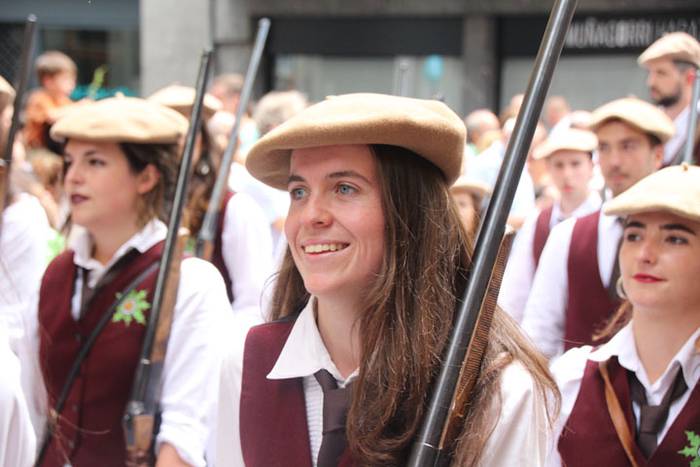 Santuek eta dantzariek poztu 139 1498312954723