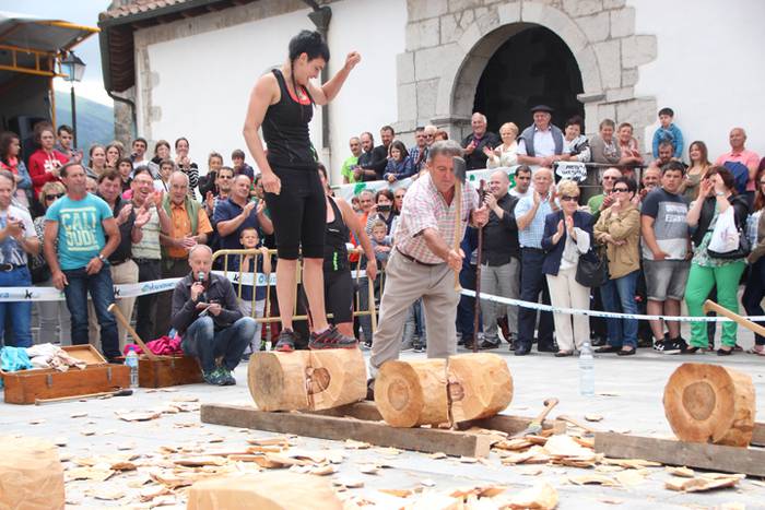 Abaltzisketa San Joan festak aizkora 22 1466947533502