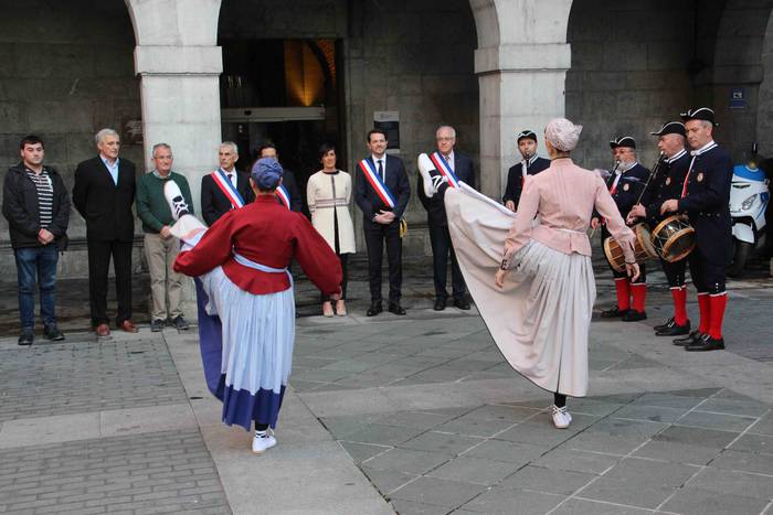 Tolosa eta Charleville-Mezie 4 1542474663215