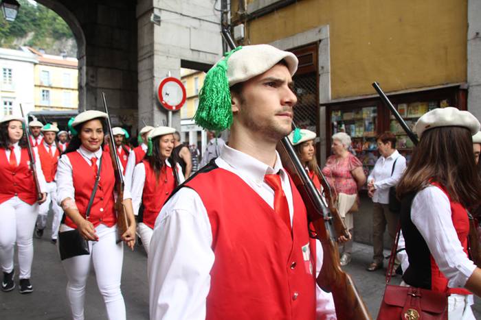 Lizarrez apaindutako kaleeta 200 1498480931662