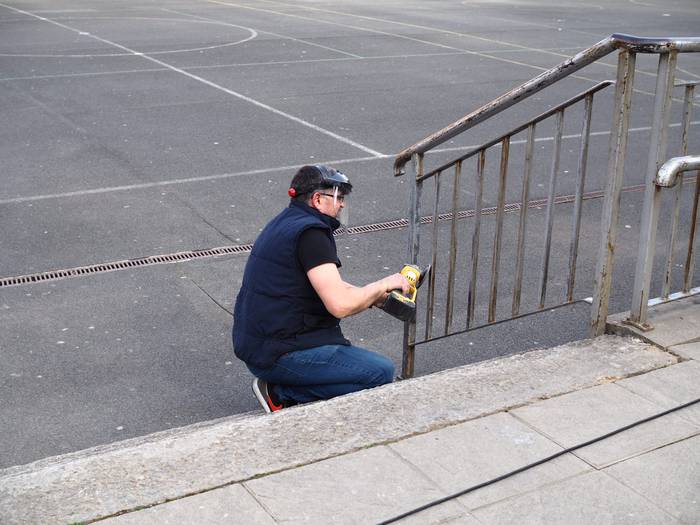 Alegiako eskolako patioa, er 1 1648455358443